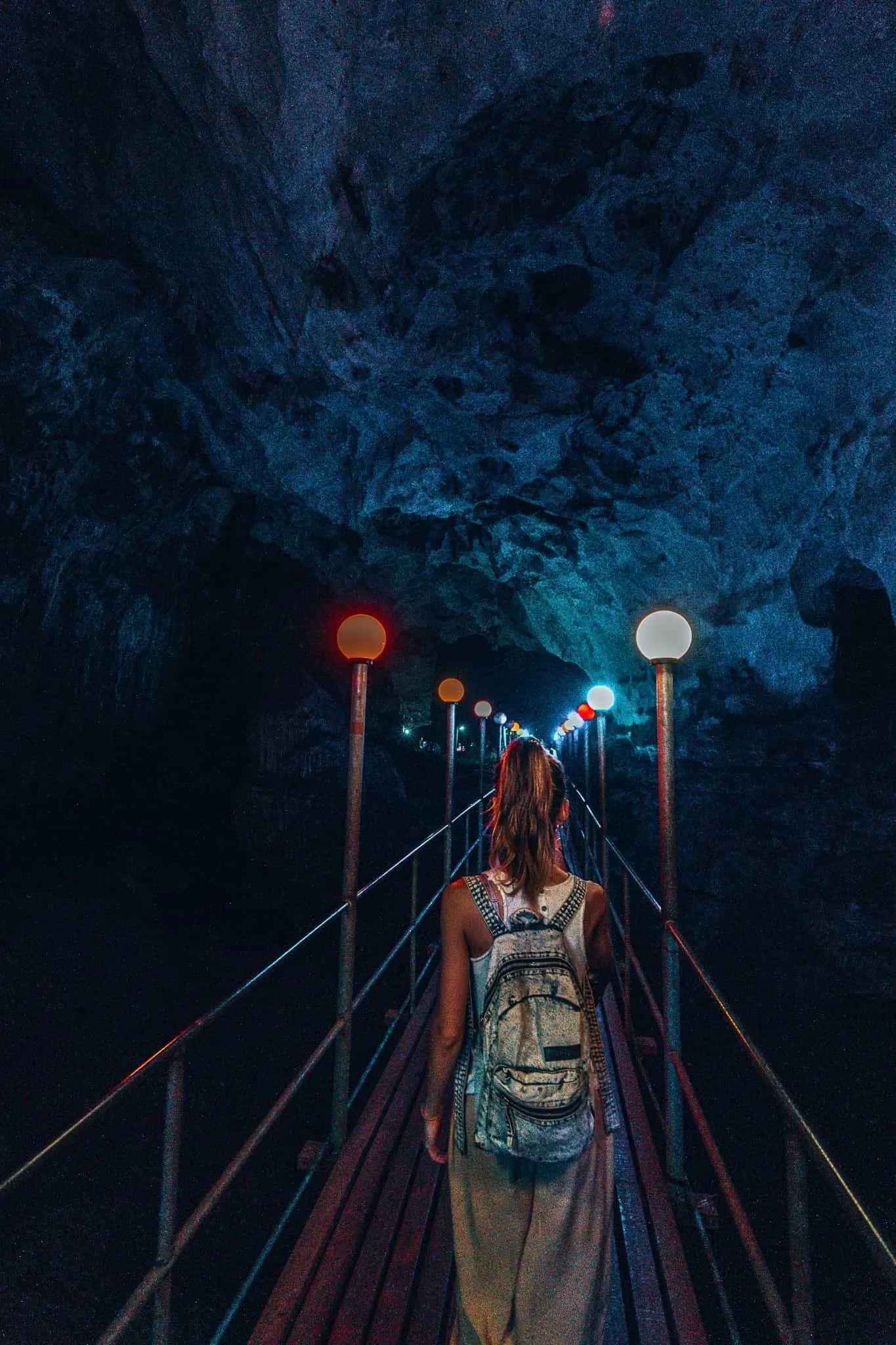 Dentro de Saddan Cave